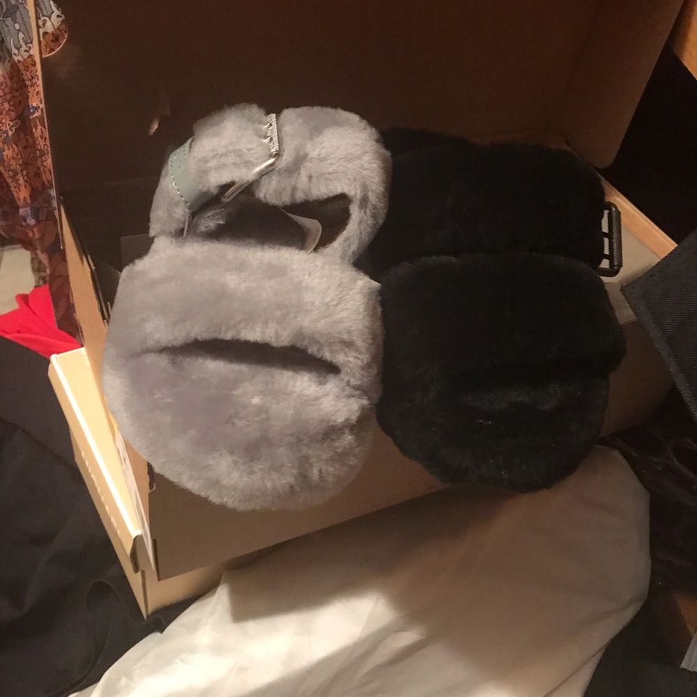 Uggs Slippers - image 1